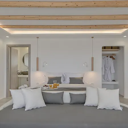 Naxian View * Naxos City