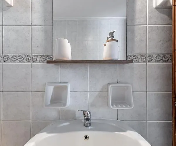 Naxian View Apartment *